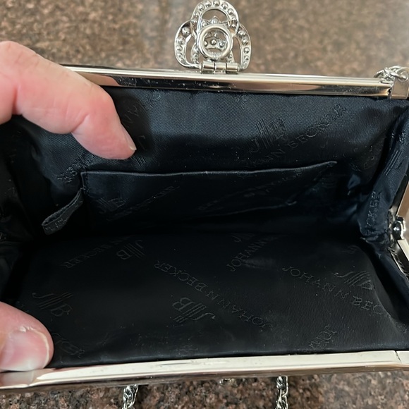 JOHANN BECKER GERMANY LADIES SILVER CRYSTAL CLUTCH CHAIN BAG-GORGEOUS